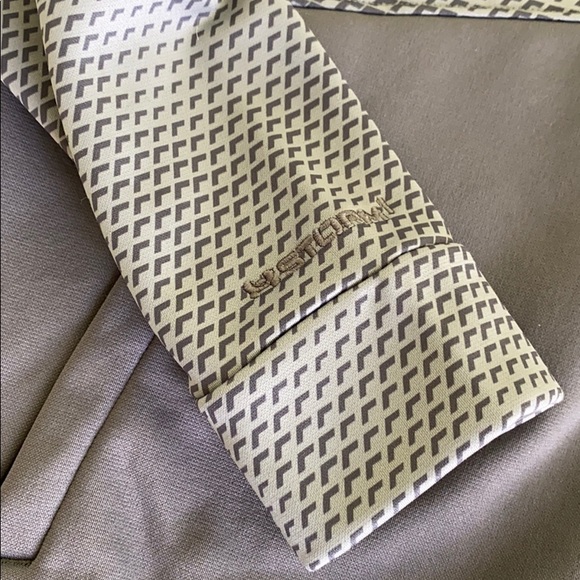 Boys Under Armour Hoodie - Picture 3 of 3